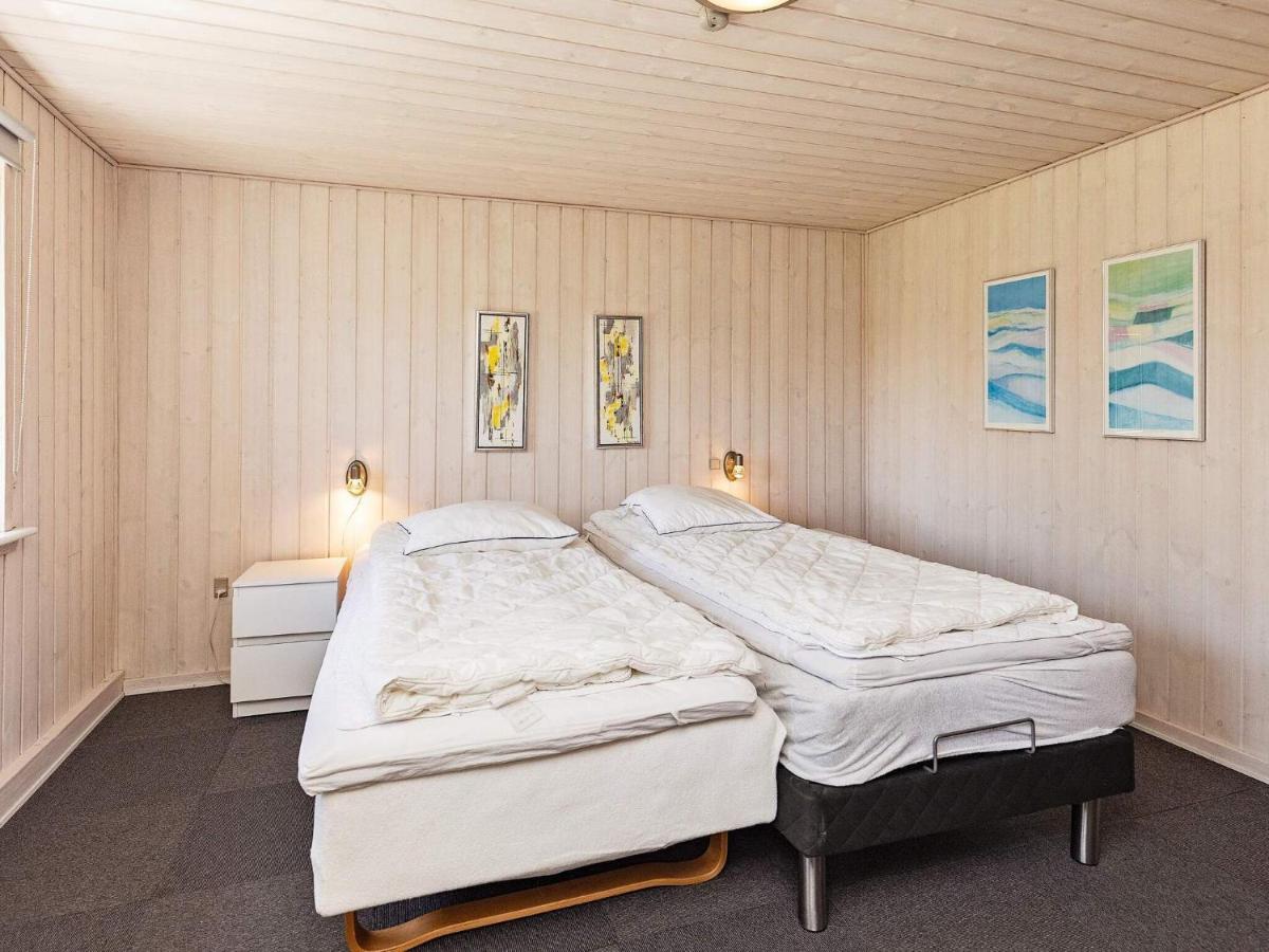 10 Person Holiday Home In Vinderup Екстер'єр фото