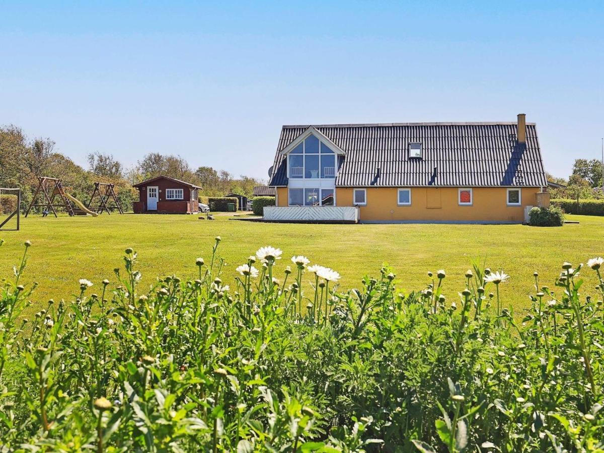 10 Person Holiday Home In Vinderup Екстер'єр фото